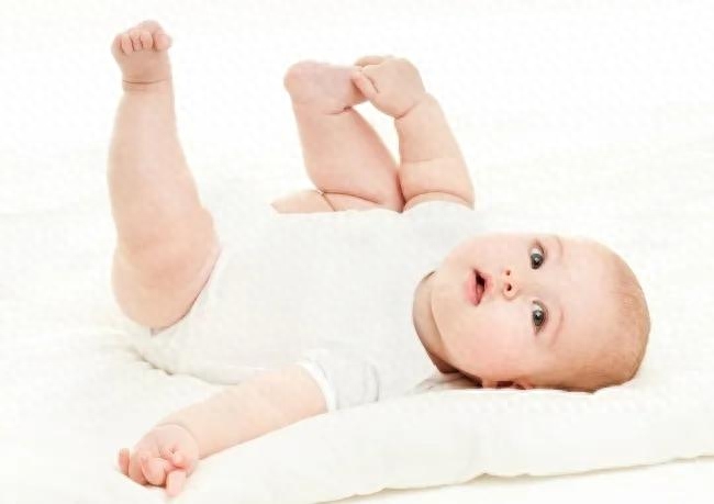 婴儿不睡觉怎么解决（快试试这4种方法）