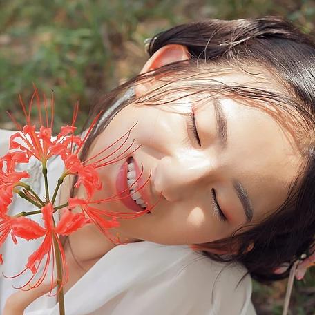 彼岸花的伤感句子特别一句（爱恨情仇，生死离别，彼岸花道尽纷扰人生）