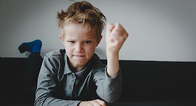 孩子情绪管理方法有哪些（5个简单方法让孩子学会控制情绪）