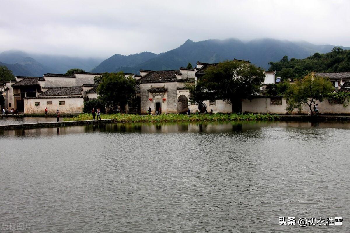 秋天唯美古诗词（晚秋霏霏秋雨美诗七首）