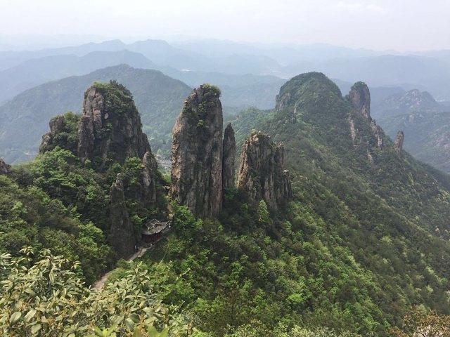 乡村的风景初中作文（《乡村的趣事》）