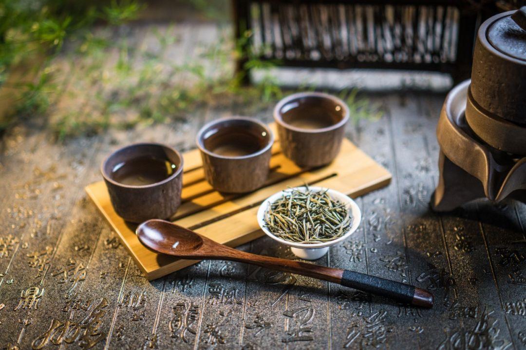 饮茶唯美古诗大全（经典的10首茶诗）