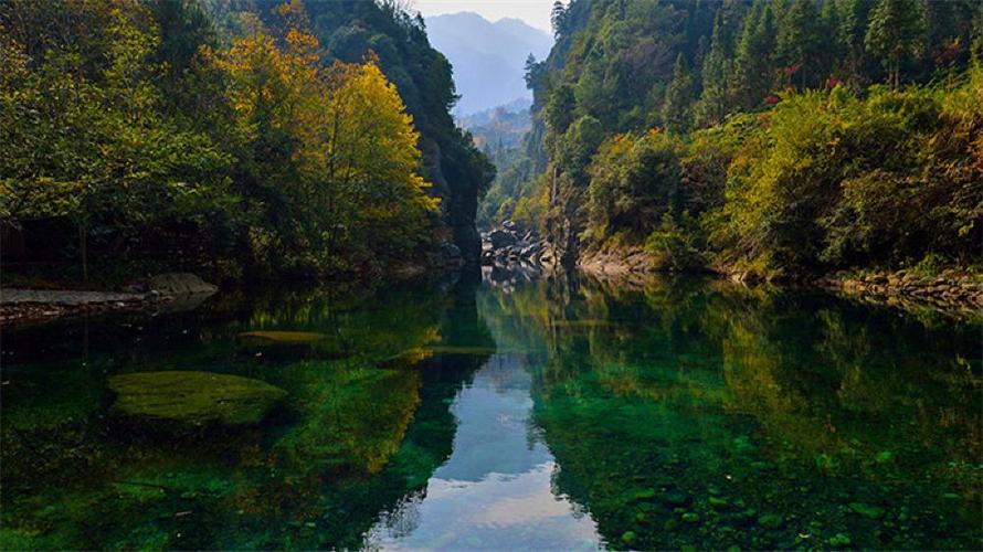 家乡的春节初中作文（《家乡的风景》）