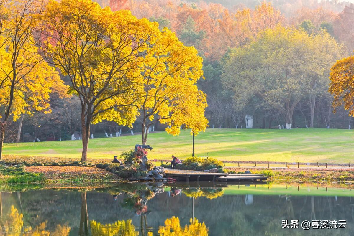 描写春天景色的古诗词（30首绝美深秋诗词）