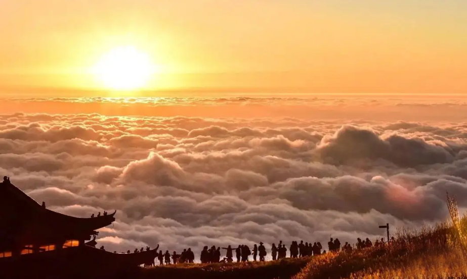 关于登山的经典诗句（重阳节经典诗词大全）