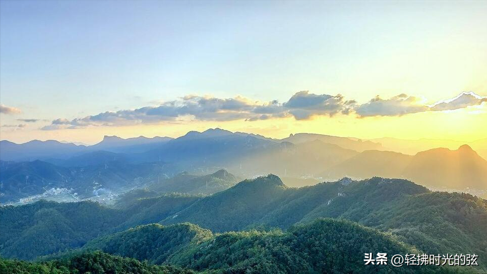 洒脱经典诗词有哪些（洒脱疏狂十首古典诗词）