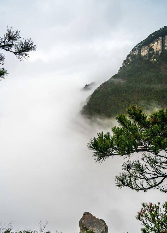 岁月流逝经典诗词大全（岁月流逝九首古诗词）