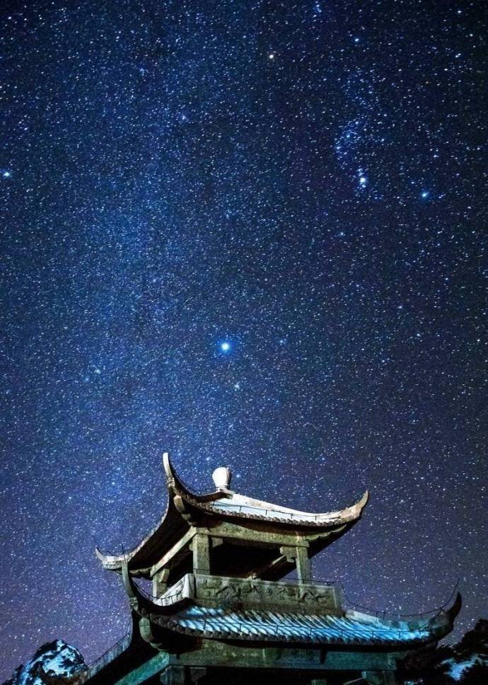 描写星星的古诗词精选（宇宙星辰的古诗词）