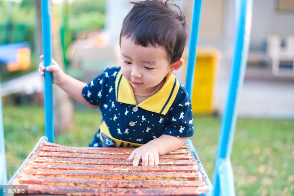 如何培养成孩子独立自主（5招教你培养孩子的独立性）