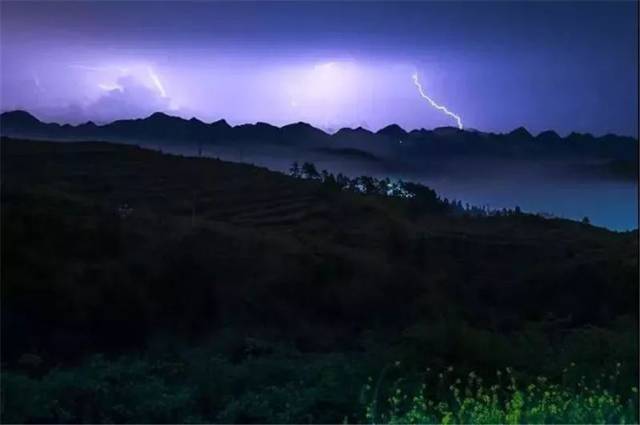 轻雷一声，微雨落花（十二首关于轻雷的诗词）