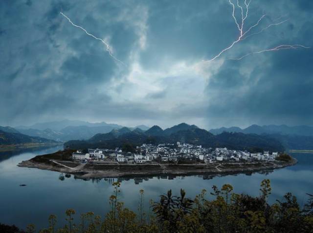 轻雷一声，微雨落花（十二首关于轻雷的诗词）