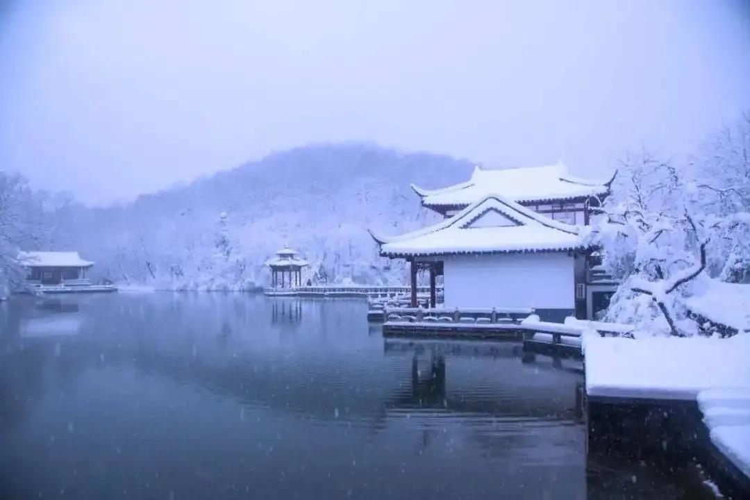 优美的下雪诗词二十首（应是天仙狂醉，乱把白云揉碎）