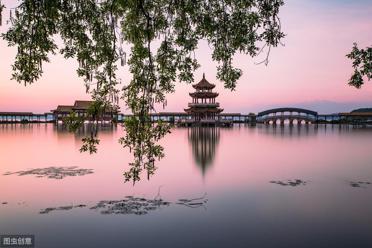 江南烟雨意境好的诗句（醉美江南，如诗如画）