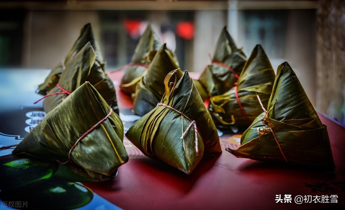 仲夏五月古诗七首鉴赏（数枝石榴发，一丈荷花开）