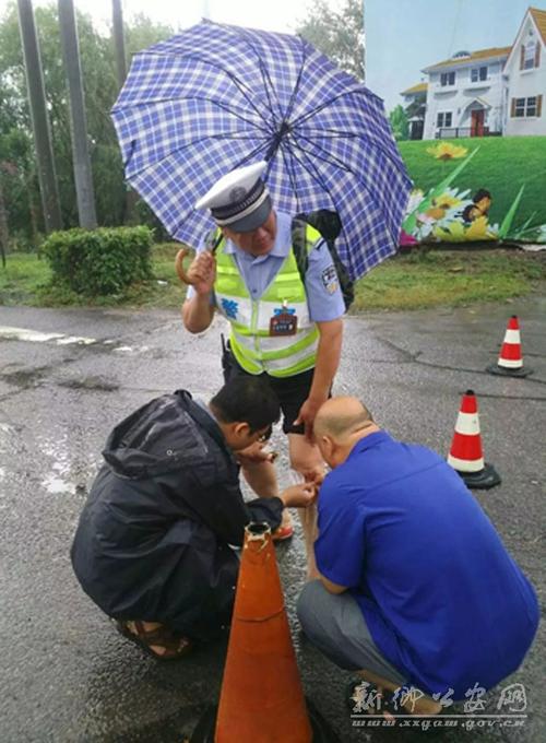 有关雨中的感动的作文600字（《雨中的拥抱》）