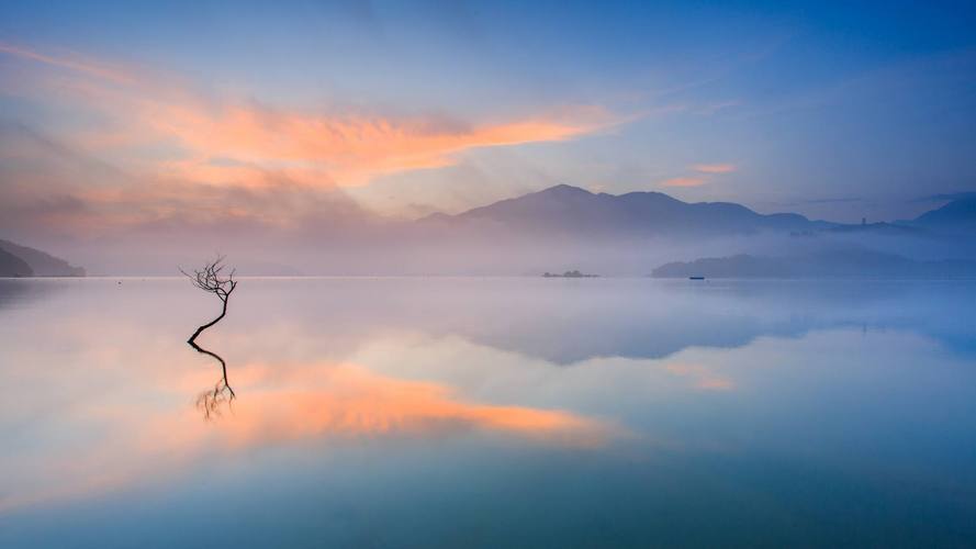 家乡的春节初中作文（《家乡的美景》）