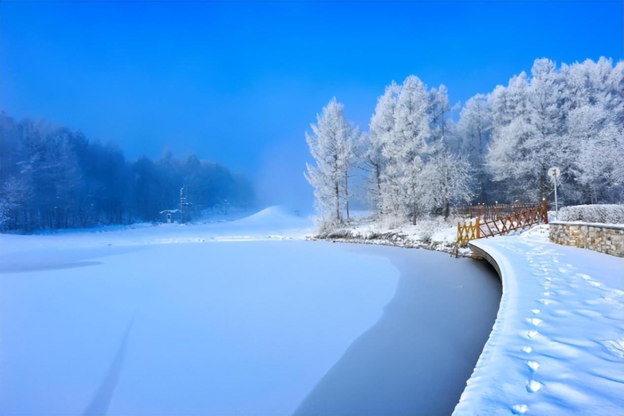 雪景经典诗词大全（十二首关于雪景的唯美诗词）