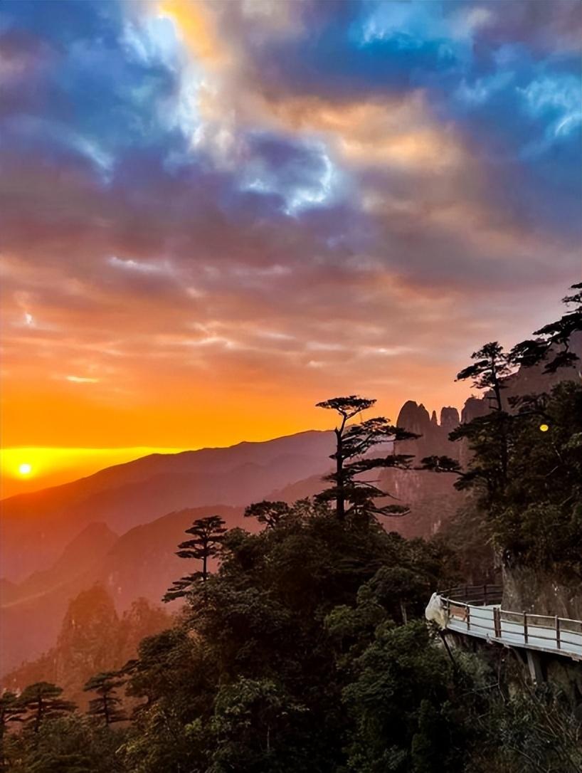 登山经典诗词大全（关于登山的经典诗句）