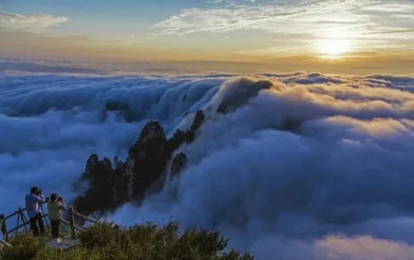 登山经典诗词大全（关于登山的经典诗句）