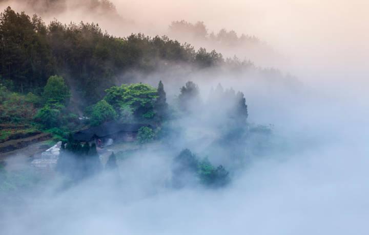 大气磅礴诗词名句摘抄（十首大气磅礴的古诗词）