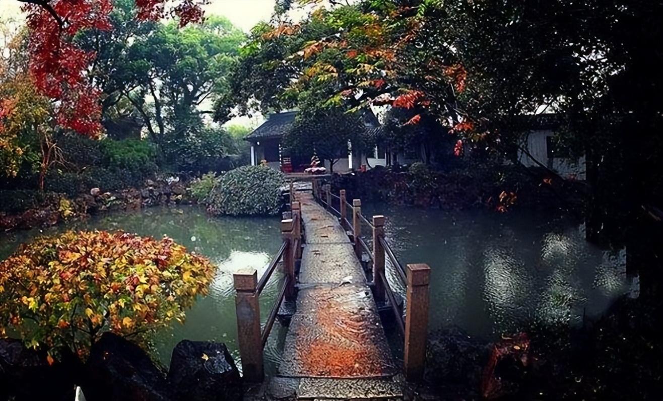 清秋有诗，雨落成行（精选10首优美秋雨诗词）