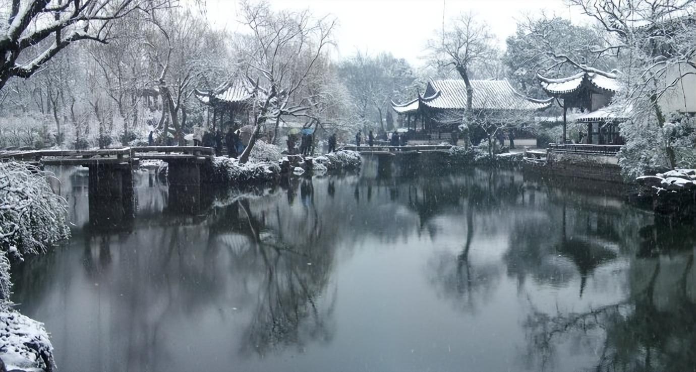 一幅云蓝一叶舟，隔江山色镜中收（薛时雨的十首诗词）