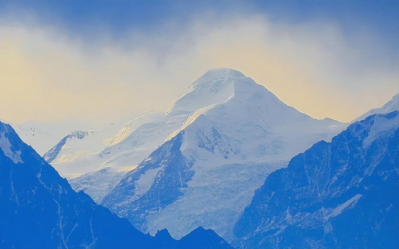 李颀的十首经典古诗（白日登山望烽火，黄昏饮马傍交河）