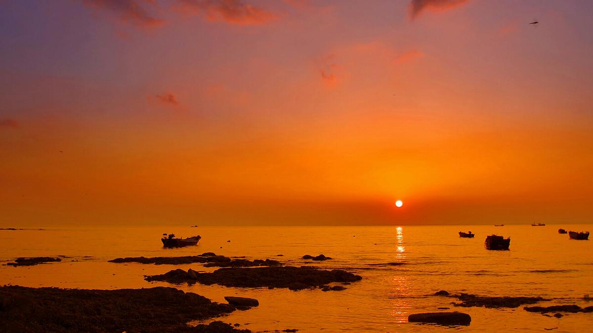 千古苍凉天水碧，一生缱绻夕阳红（十五首关于夕阳红的诗词）