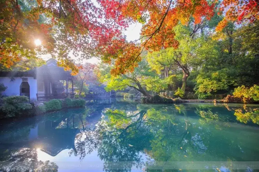 满庭芳唯美古诗词，唯美的五首《满庭芳》