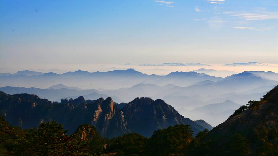 写景的抒情高中作文（《校园的写景》）