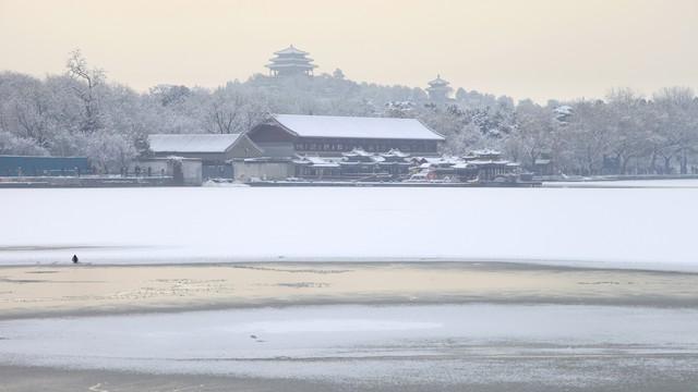 冬天经典诗词大全（十首冬天的唯美诗词）