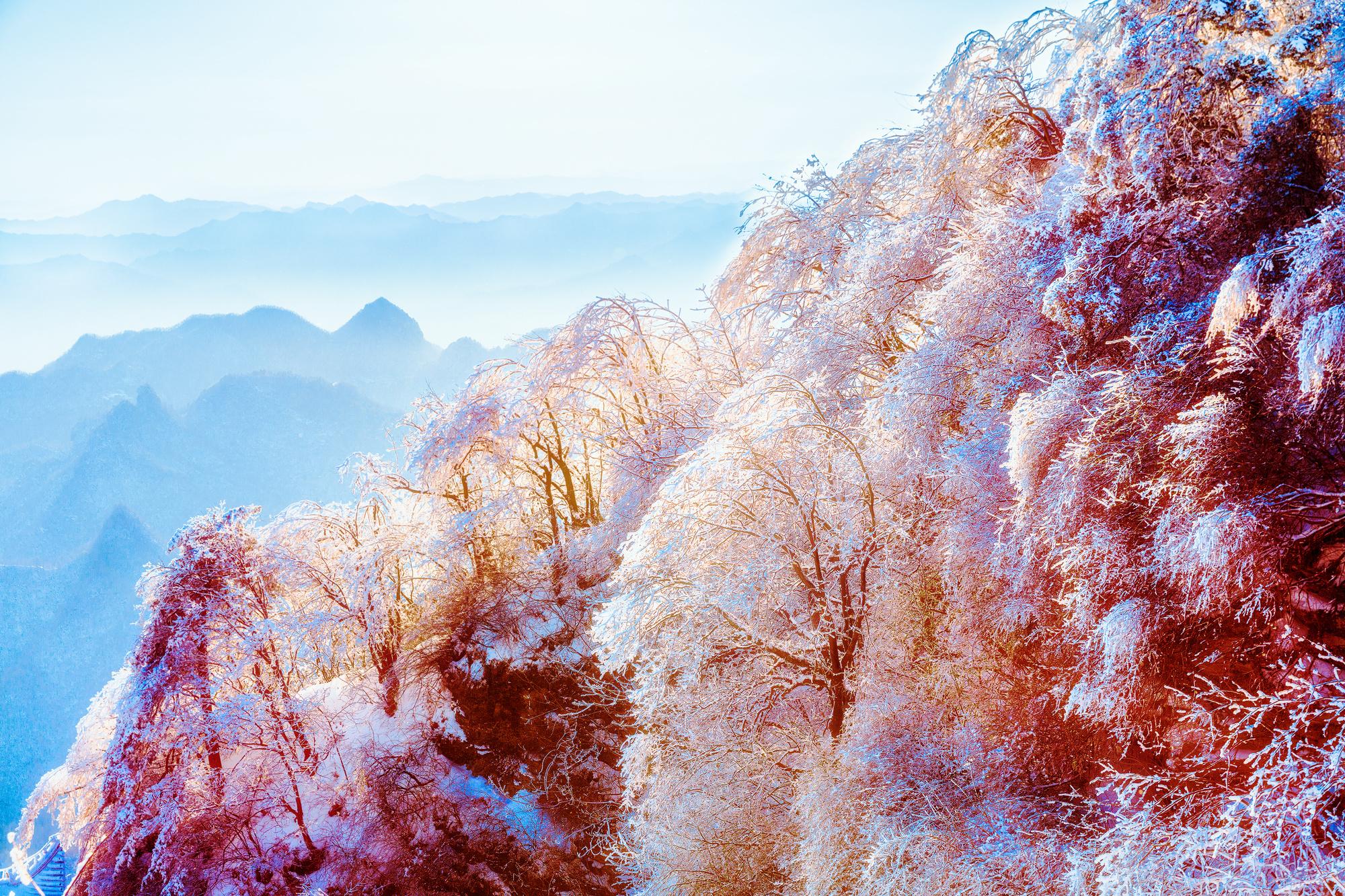 晨起开门雪满山，雪晴云淡日光寒（十五首关于雪后的诗词）