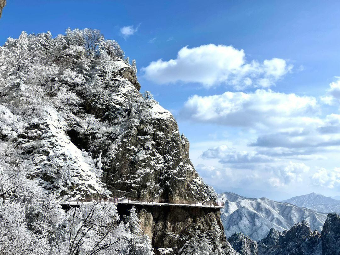 晨起开门雪满山，雪晴云淡日光寒（十五首关于雪后的诗词）