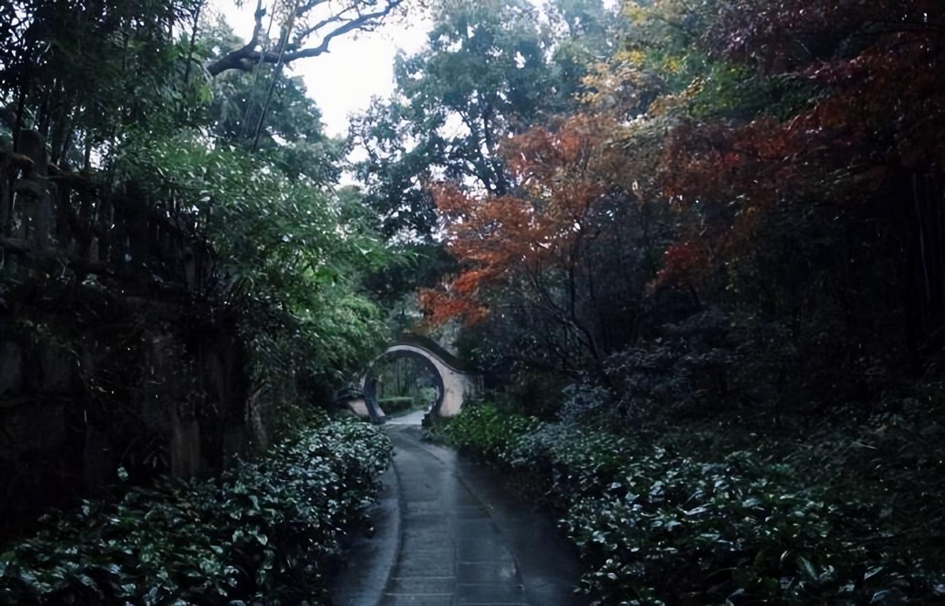 黄溍的十首诗词经典（碧山过雨晴逾好，绿树无风晚自凉）