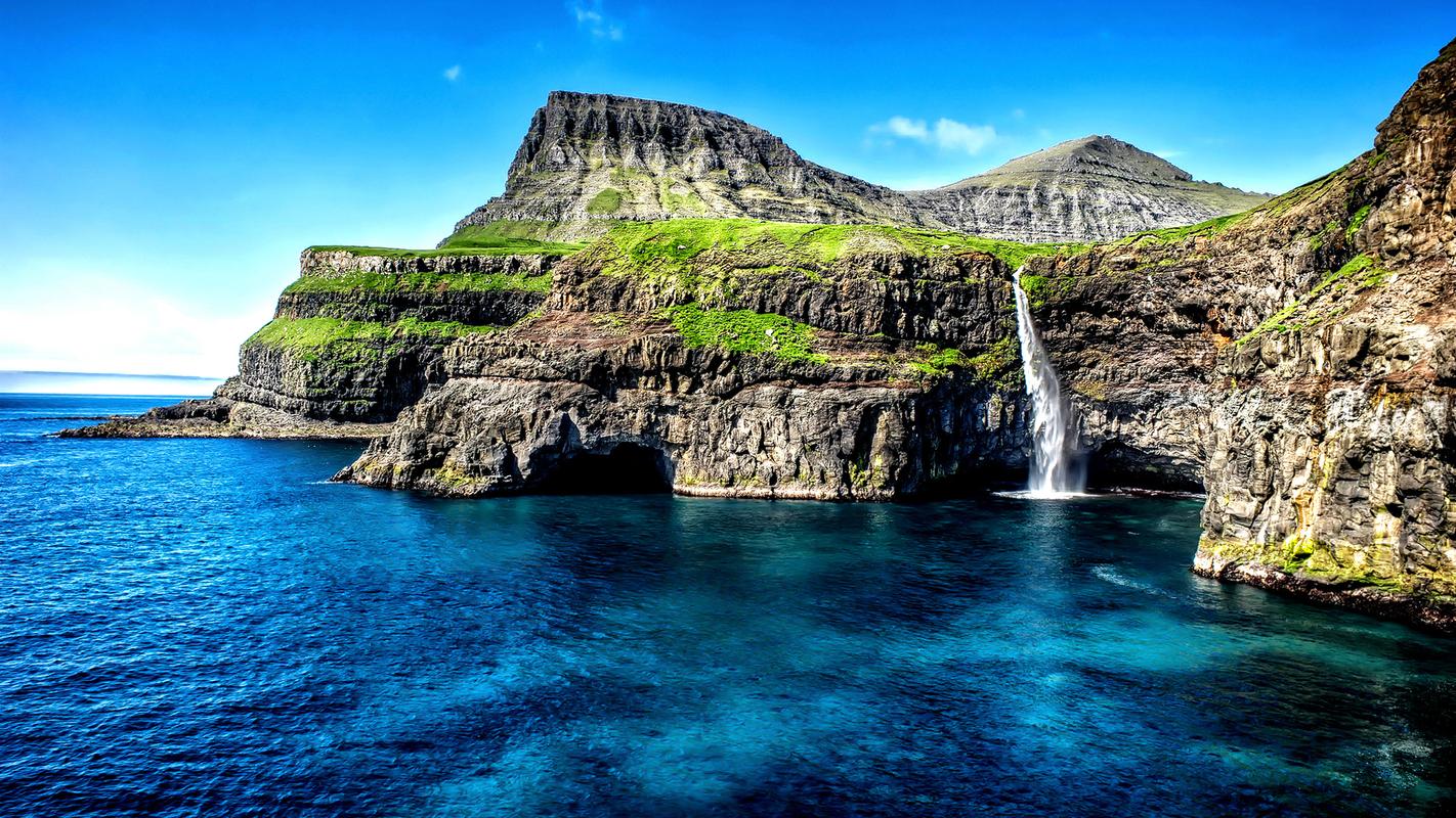 秋天的美景高中作文（《夏天的美景》）