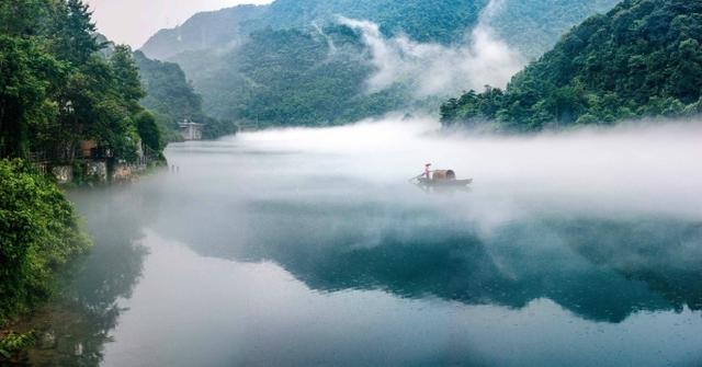 立冬后的第一场雨的唯美句子（润物无声，洒落心间）