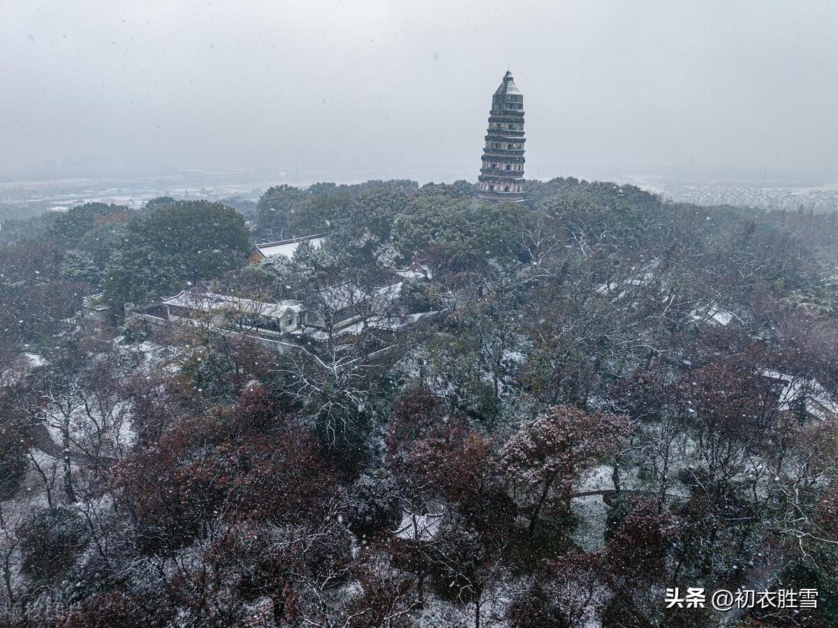 冬暮清景唯美古诗五首（冬暮景如屏，心中万虑宁）