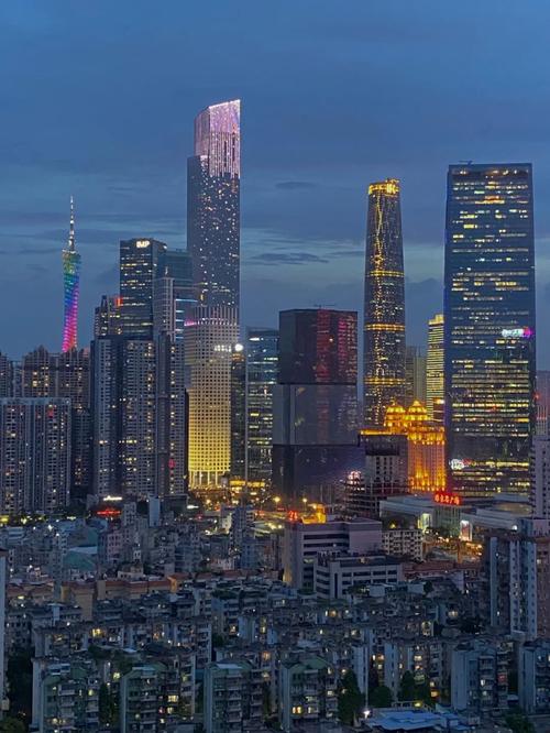 夜景发朋友圈的句子简短伤感（2023夜景，美不胜收）