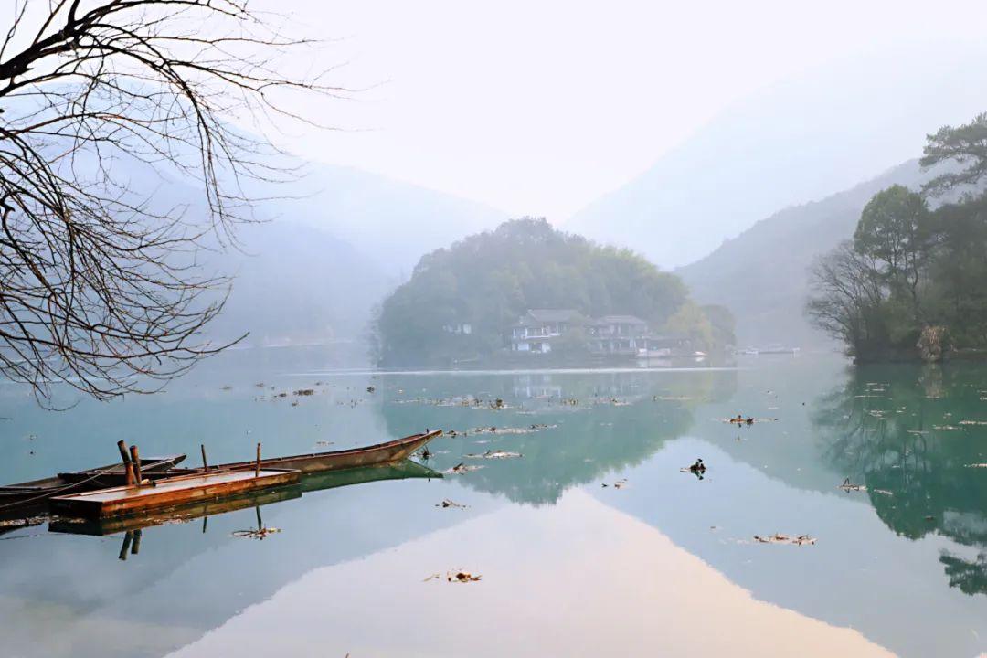 下雨经典古诗大全（下雨的30句经典诗词）