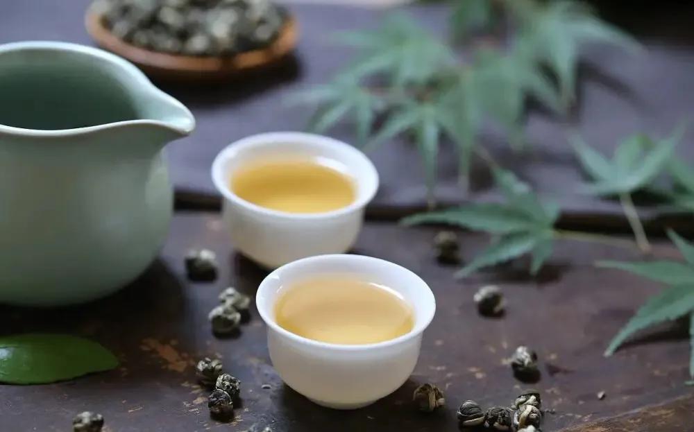 优美品茶古诗二十首（闲中一盏建溪茶，香嫩雨前芽）