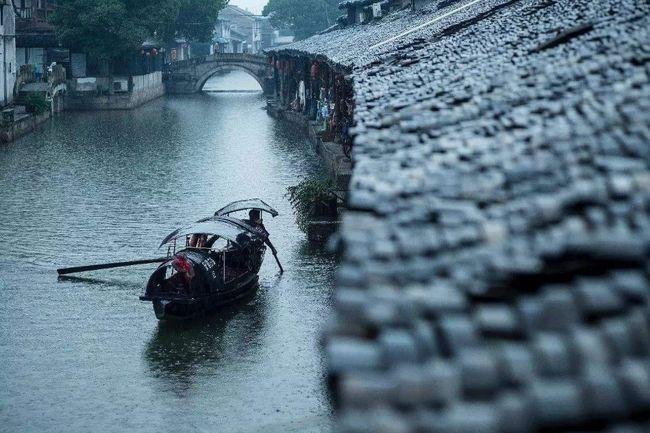 听雨的诗句古诗（听雨·经典唯美诗句）