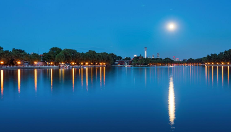 夏夜诗词名句精选（十首夏夜的诗词）