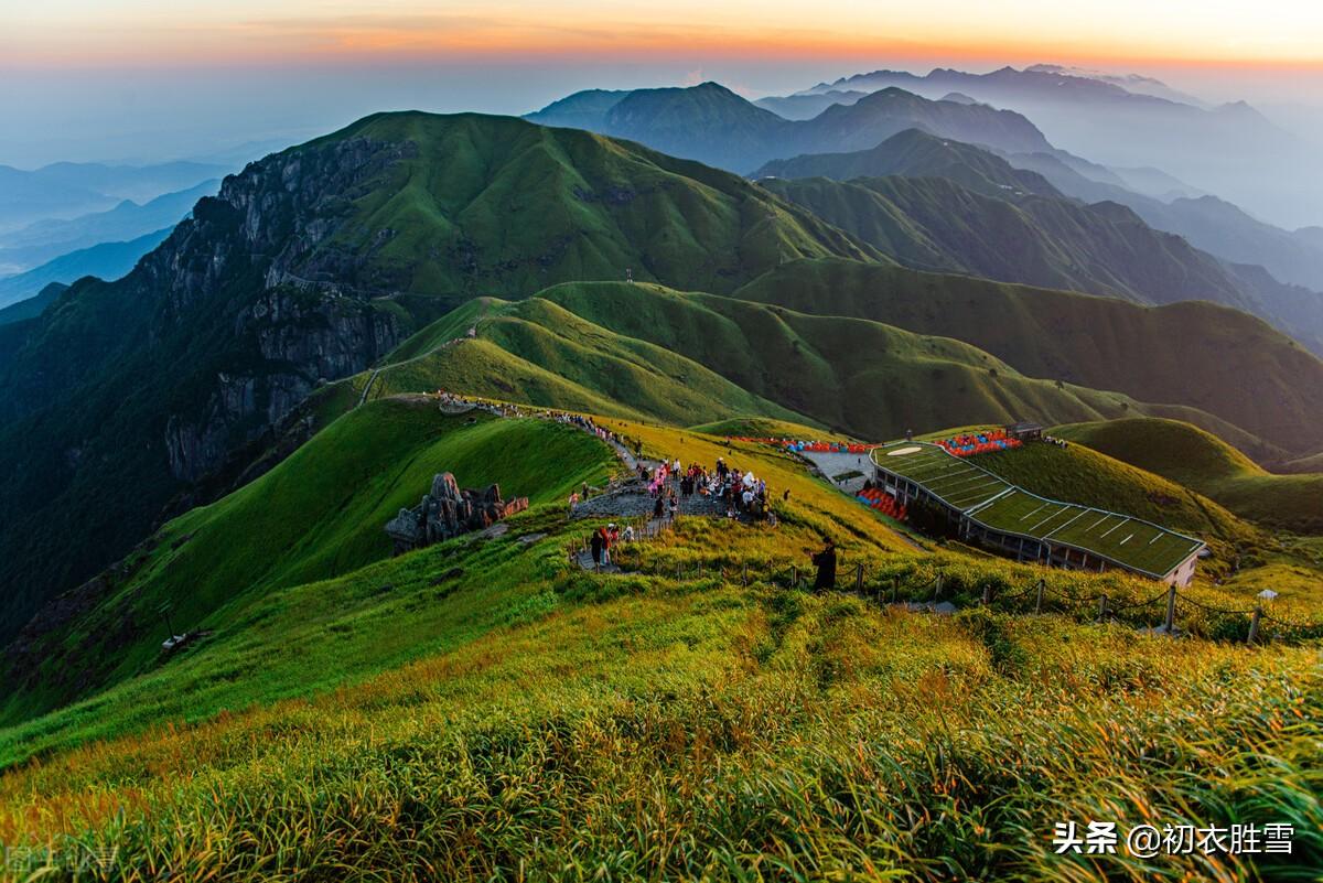 明丽晚春七首诗词（楼外青山似故人，雨余山色静无尘）