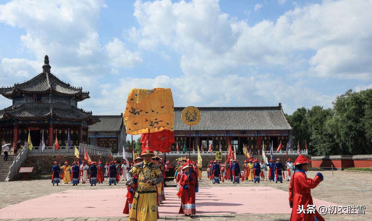 试题新贴纪新年，多折梅花供老天（元旦8首经典古诗）