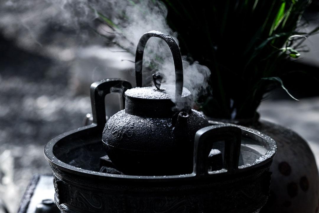 午枕不成春草梦，落花风静煮茶香（20句清茶百味古诗词）