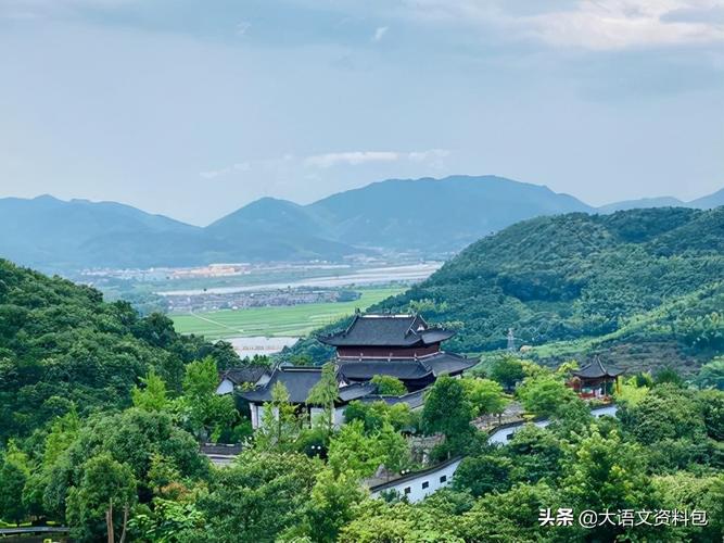 关于山的优美短句（探寻大自然的神秘之旅）