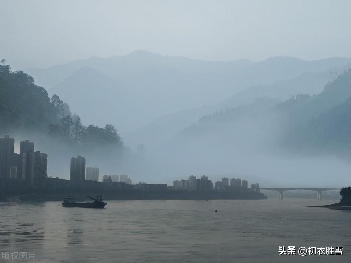 梅雨唯美诗词大全（梅雨古诗词五首）