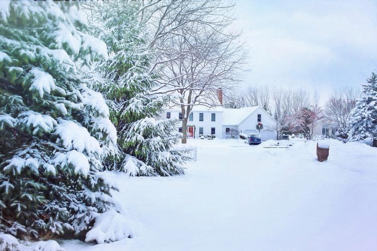 描写雪景的唯美句子50（《雪中奇景》——白雪皑皑，绝美天地）